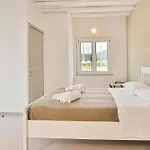 Costanza Bed & Breakfast 4*