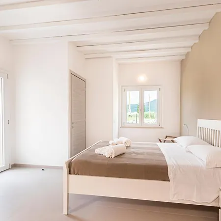 Oda ve Kahvaltı Costanza