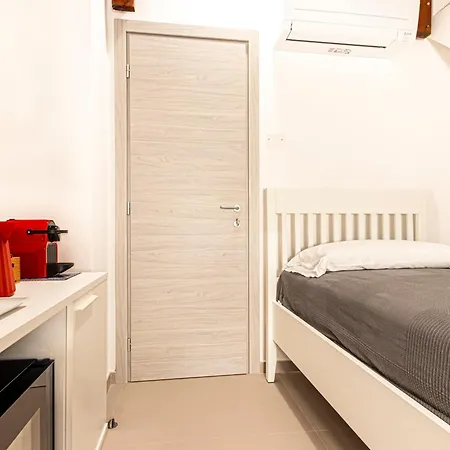 Costanza 4* Lacona